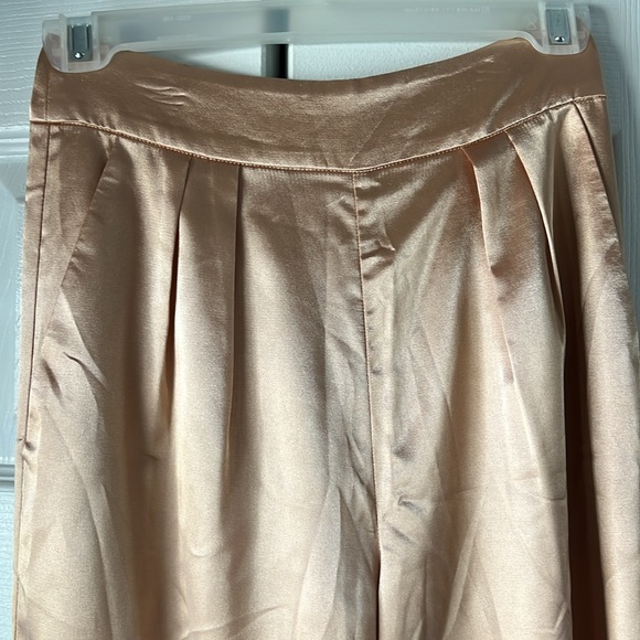 NWT Gold, silky wide leg pants. House of Harlow Revolve XS 20%Bundle Discount - Picture 2 of 6